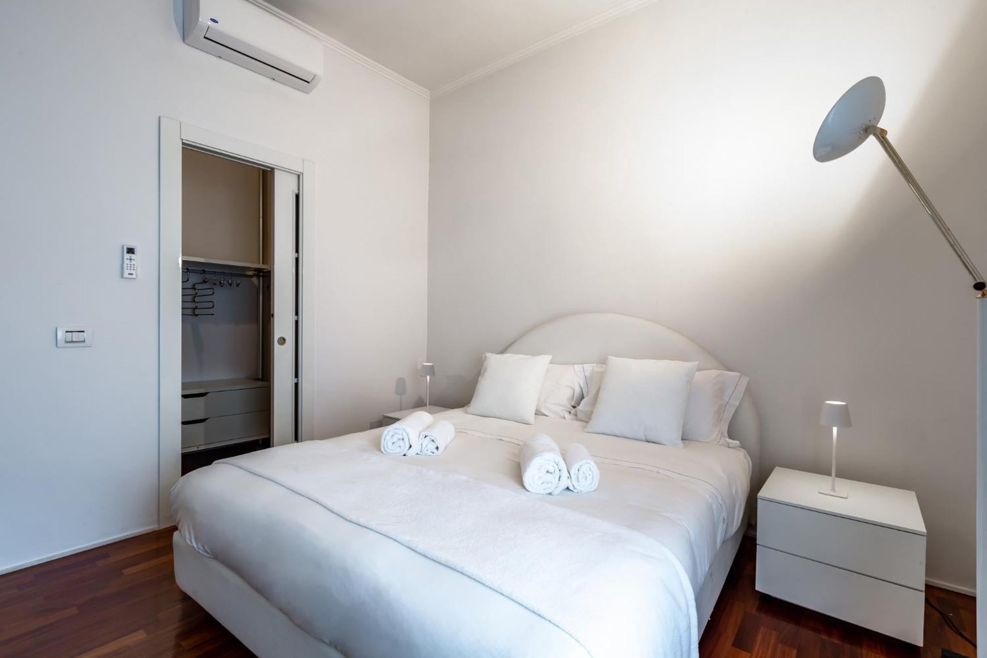 Luxury White Apartment Rome Exterior photo